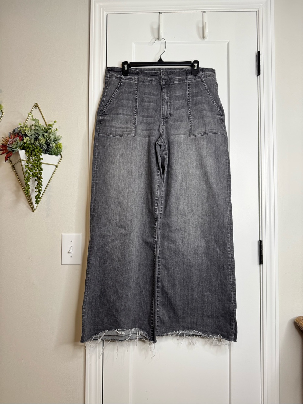 KUT From the Kloth Gray Wide Leg Denim Jeans